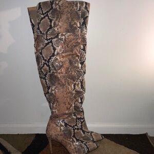Jessica Simpsons Snake‑Embossed Knee‑High Boots – Women’s 8.5 M, Worn Once